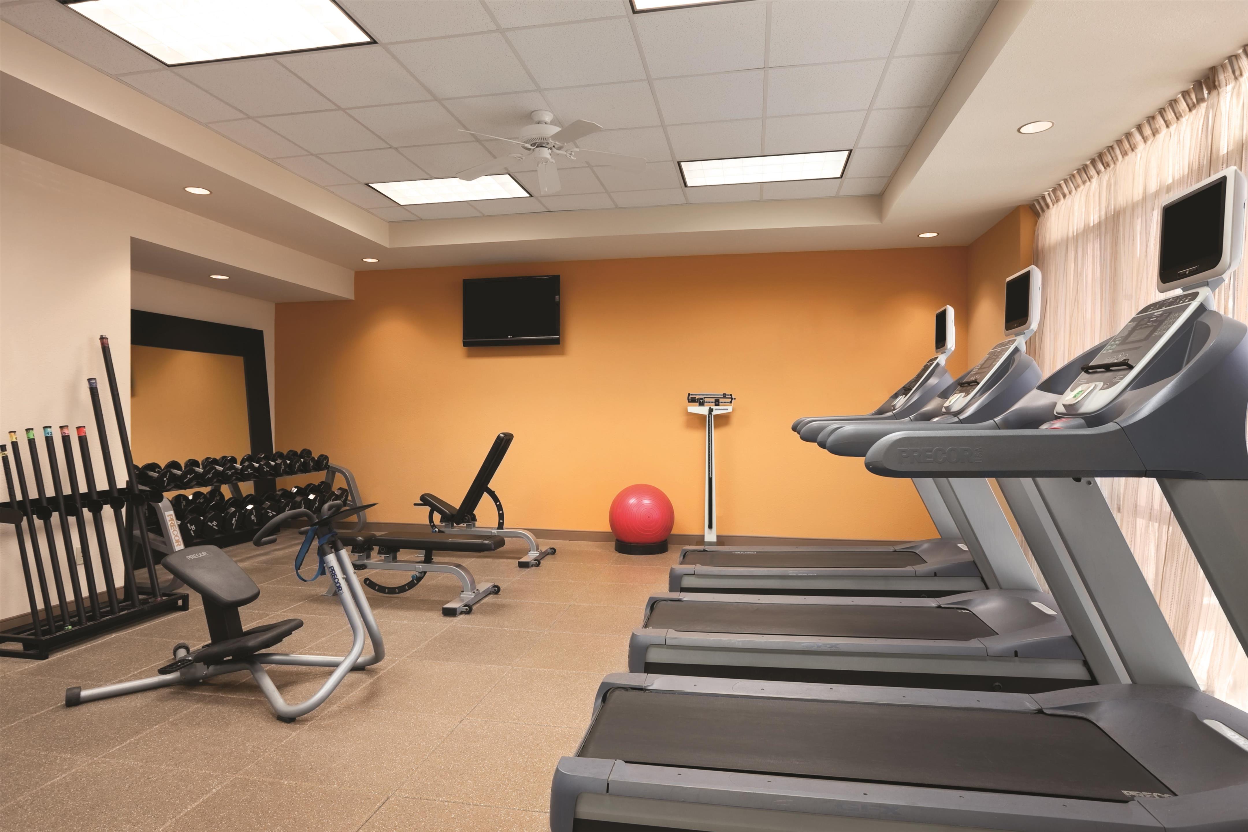 Health club fitness center gym | Embassy Suites by Hilton E Peoria Riverfront Conf Center