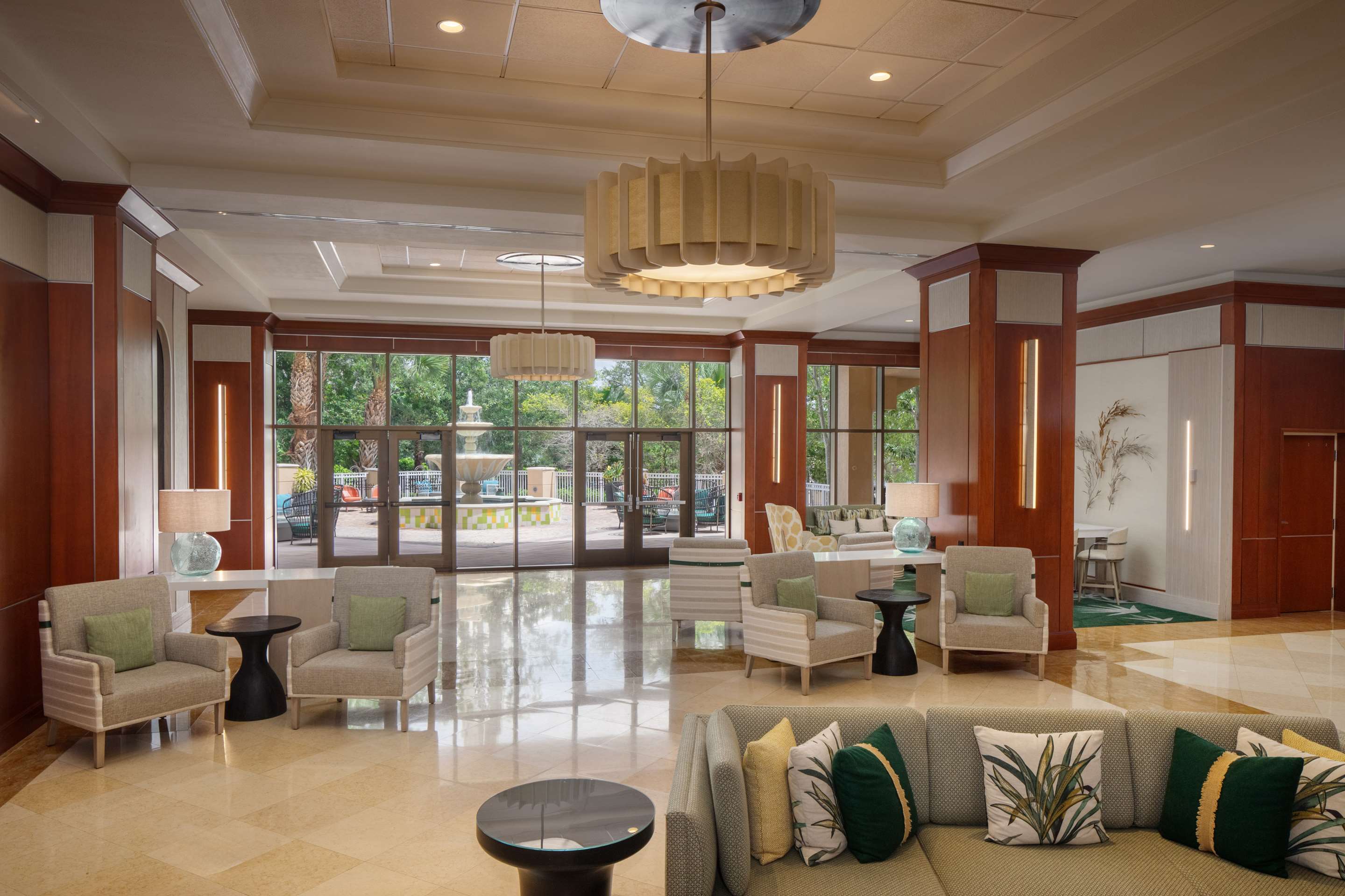Lobby | Hilton St. Petersburg Carillon Park