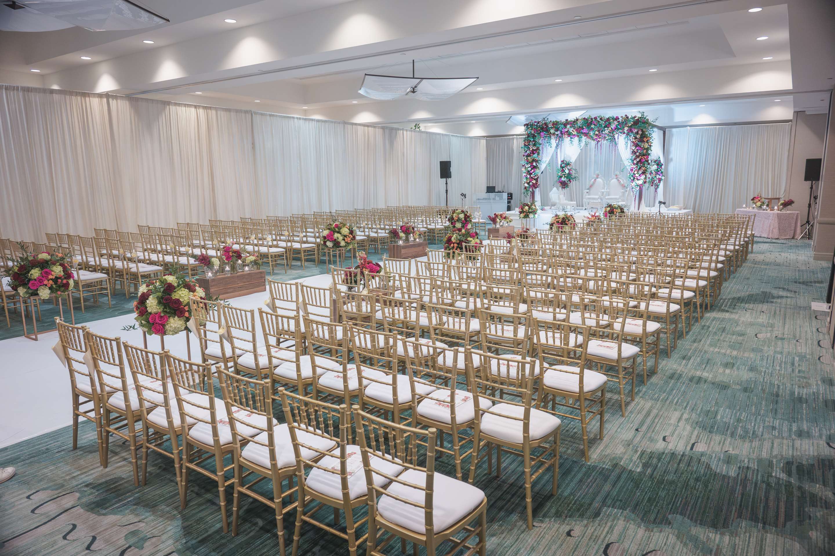 Meeting Room | Hilton St. Petersburg Carillon Park