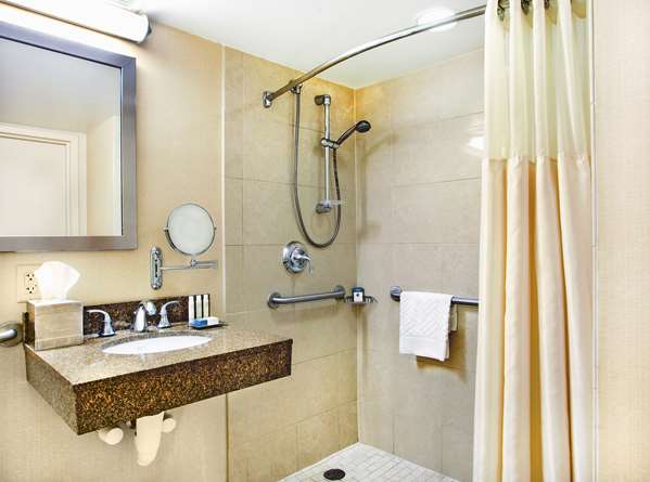  - DoubleTree by Hilton Hotel Pikesville