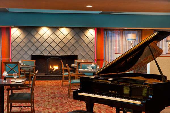 Restaurant - DoubleTree by Hilton Hotel Pikesville