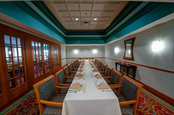 Restaurant - DoubleTree by Hilton Hotel Pikesville