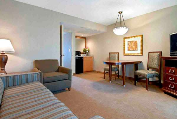  - Embassy Suites Piscataway - I-287, Exit 9