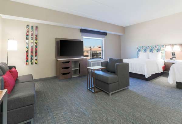  - Hampton Inn & Suites Downtown Pittsburgh