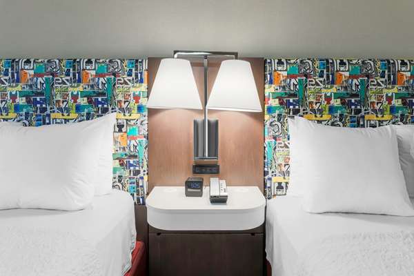  - Hampton Inn & Suites Downtown Pittsburgh