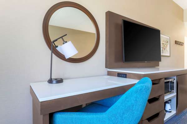  - Hampton Inn & Suites Downtown Pittsburgh