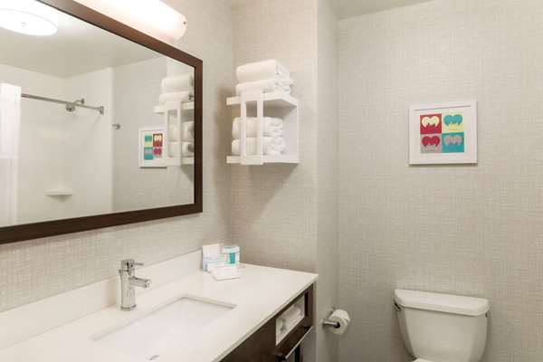  - Hampton Inn & Suites Downtown Pittsburgh