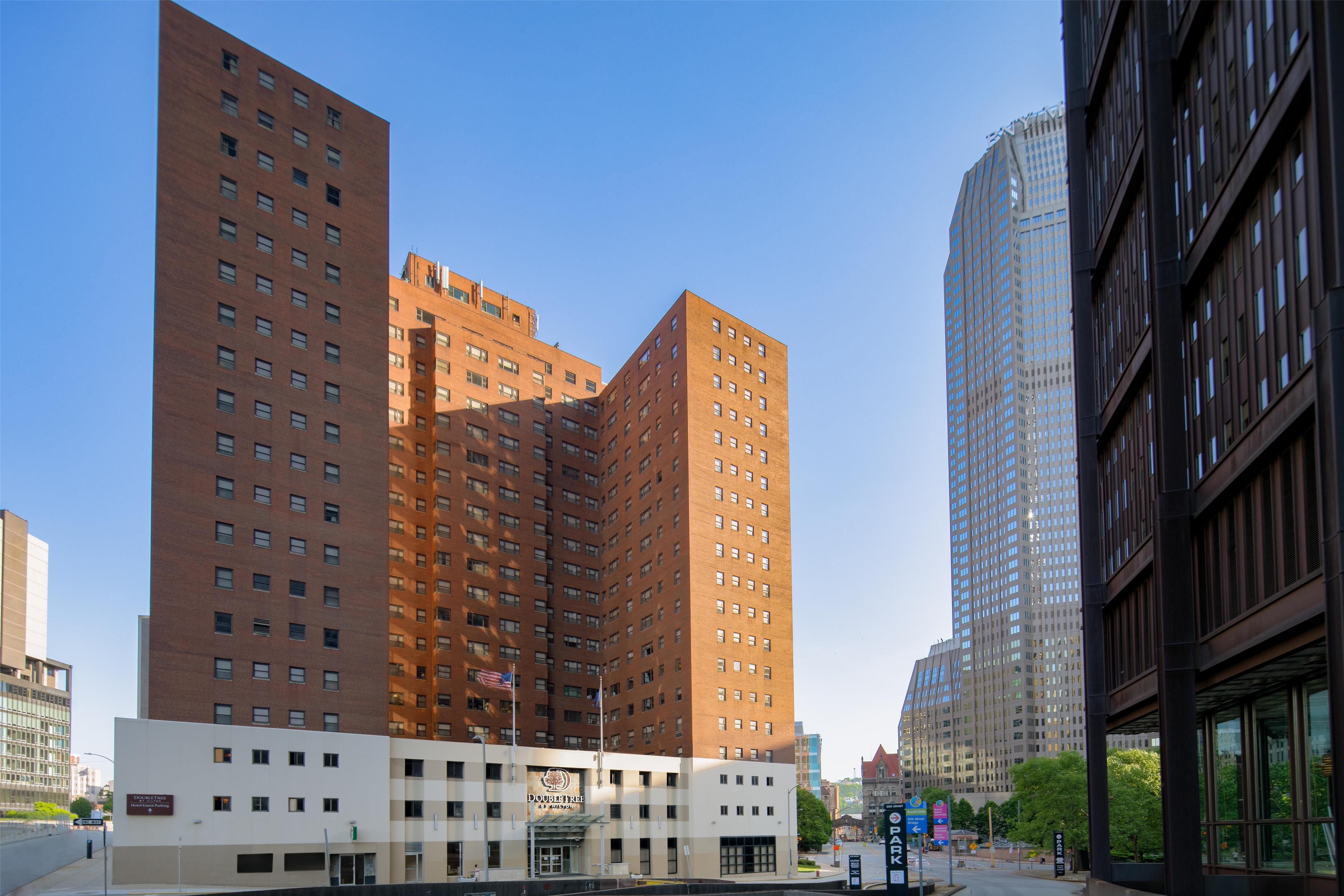 Exterior | DoubleTree by Hilton Hotel & Suites Pittsburgh Downtown