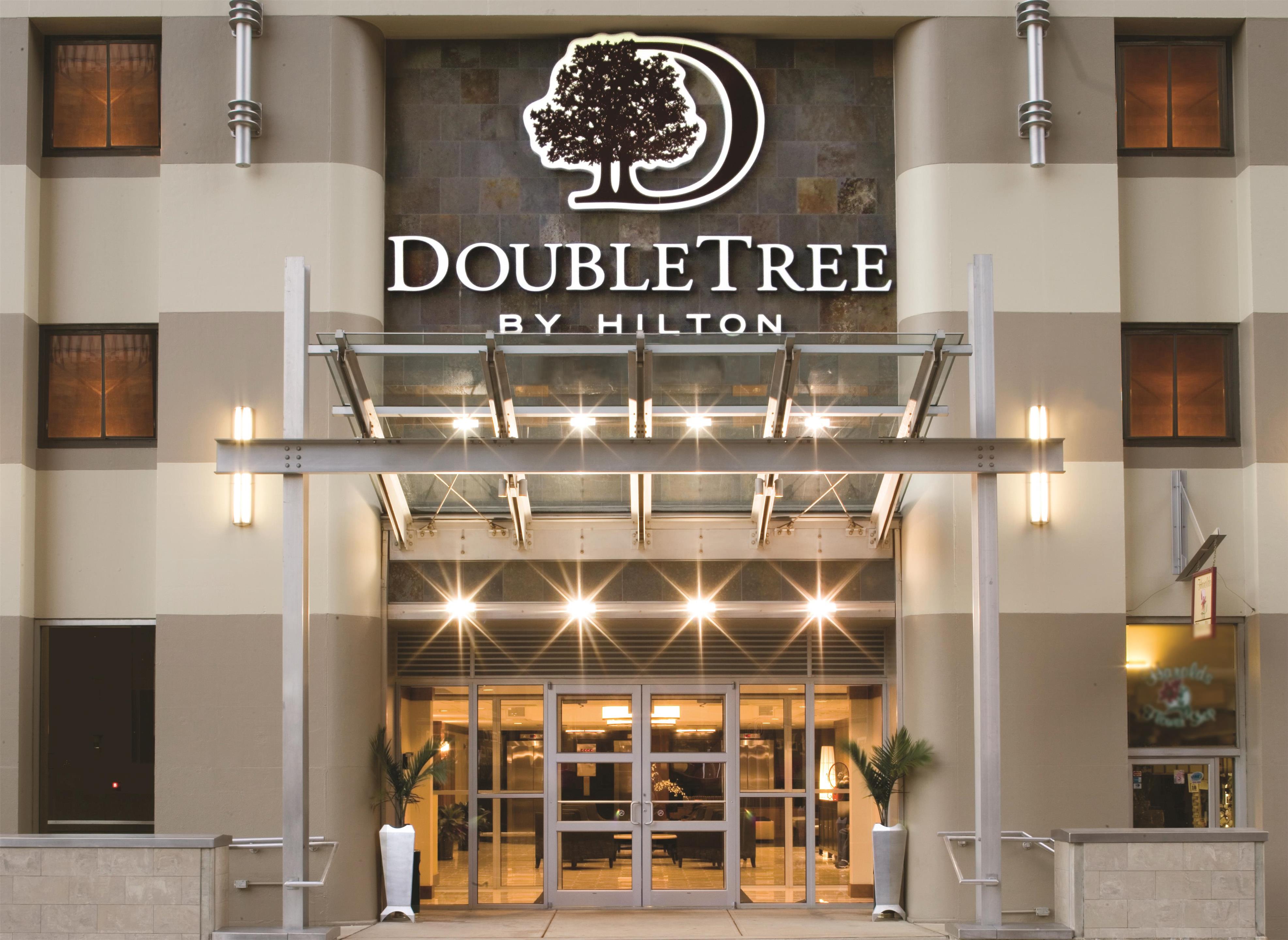 Exterior | DoubleTree by Hilton Hotel & Suites Pittsburgh Downtown