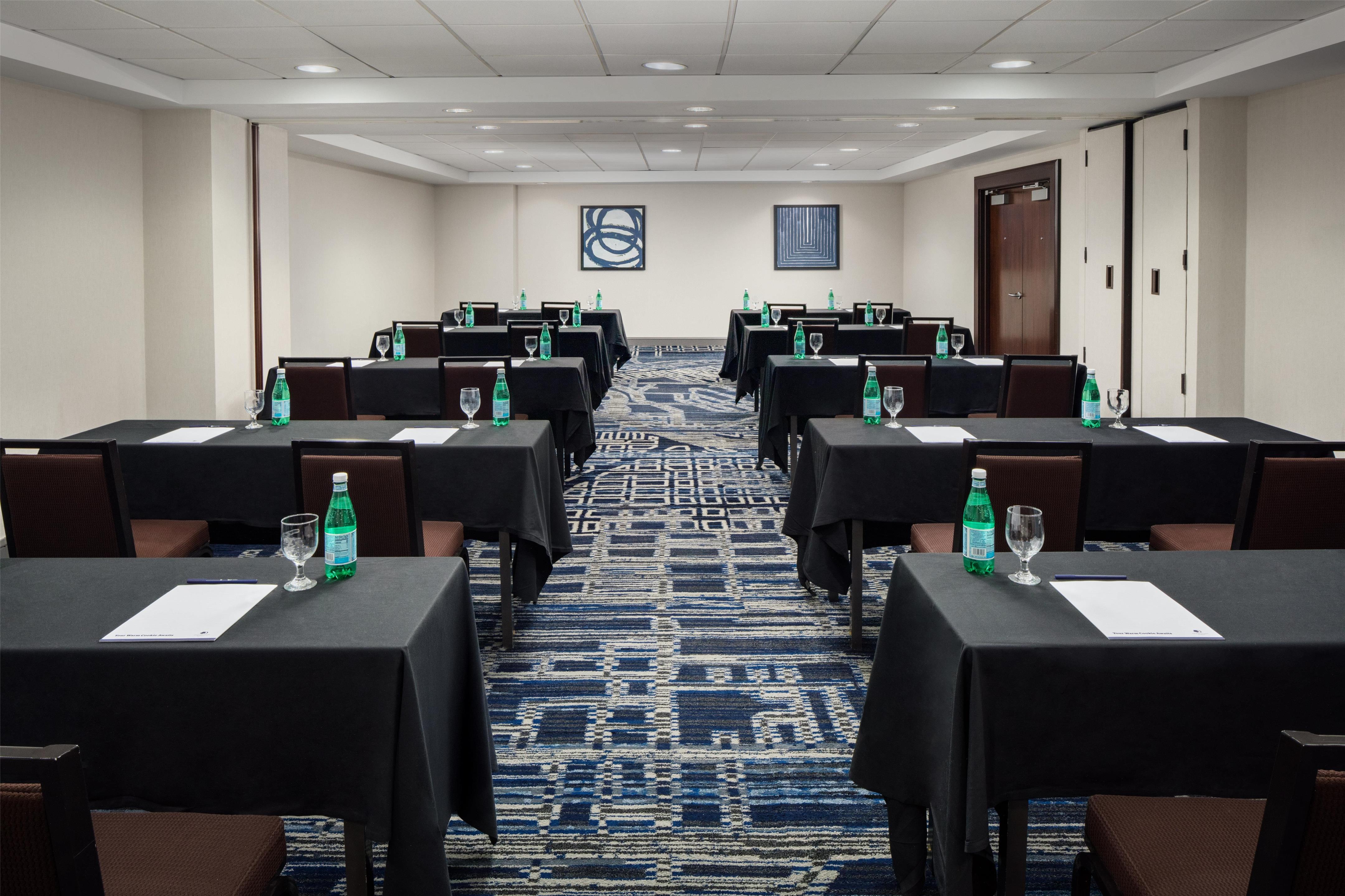 Meeting Room | DoubleTree by Hilton Hotel & Suites Pittsburgh Downtown