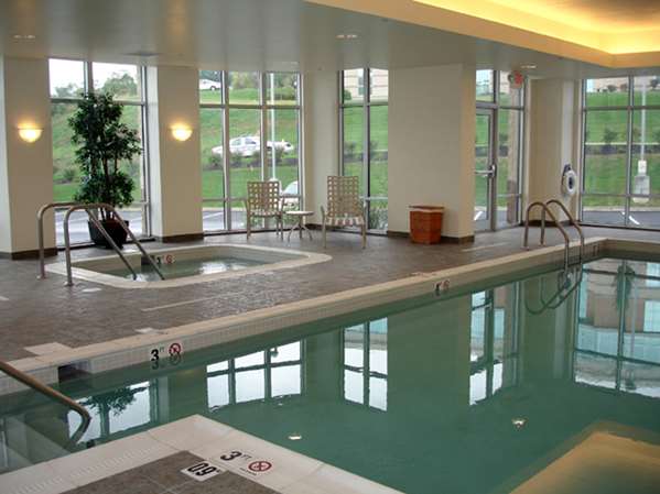 Pool - Hampton Inn & Suites Meadowlands Washington - I-79, Exit 41
