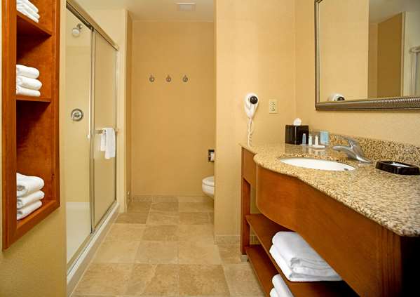  - Hampton Inn & Suites Meadowlands Washington - I-79, Exit 41