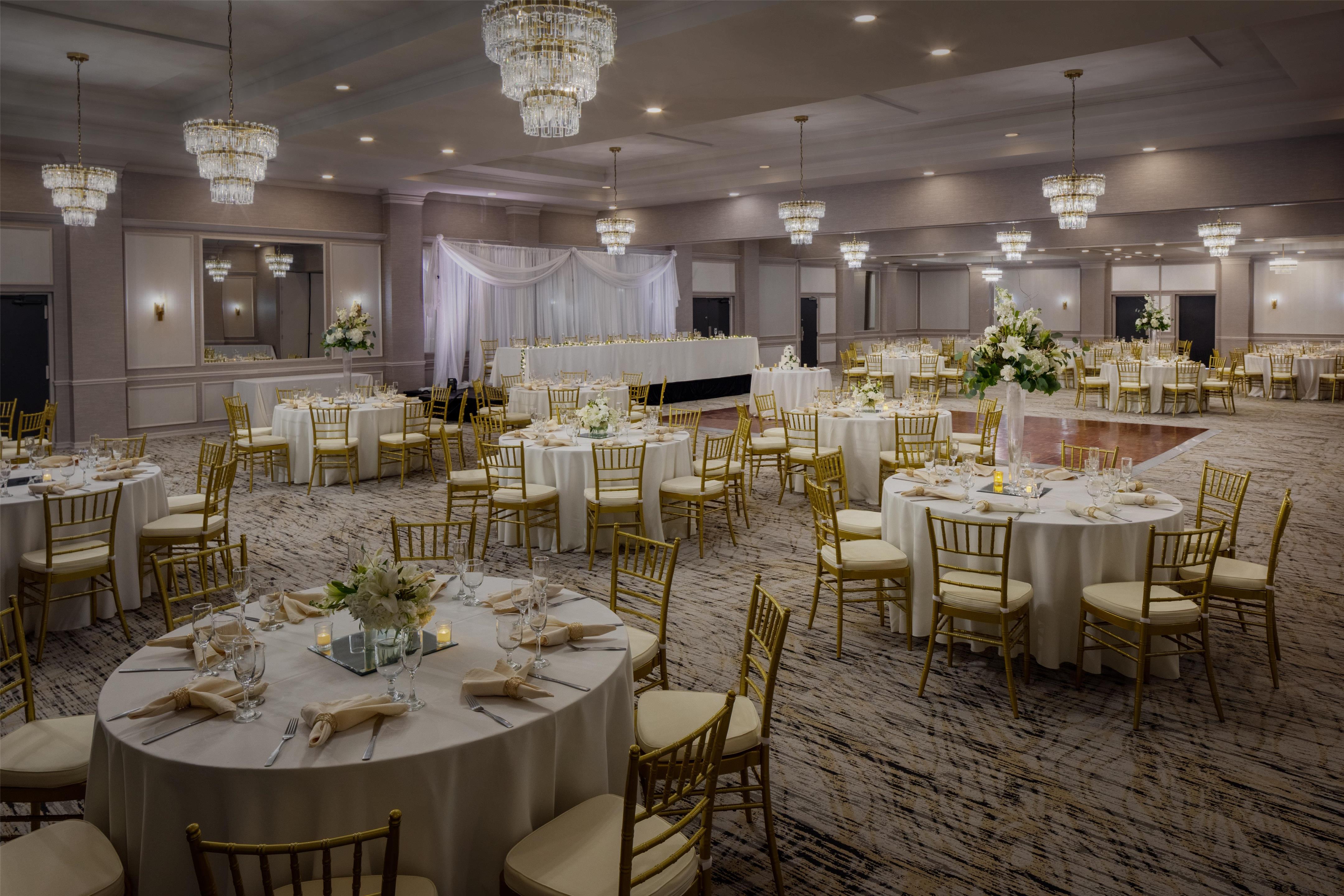Meeting Room | DoubleTree by Hilton Pittsburgh - Meadow Lands