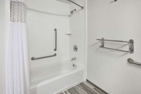  - Hampton Inn University Center Pittsburgh