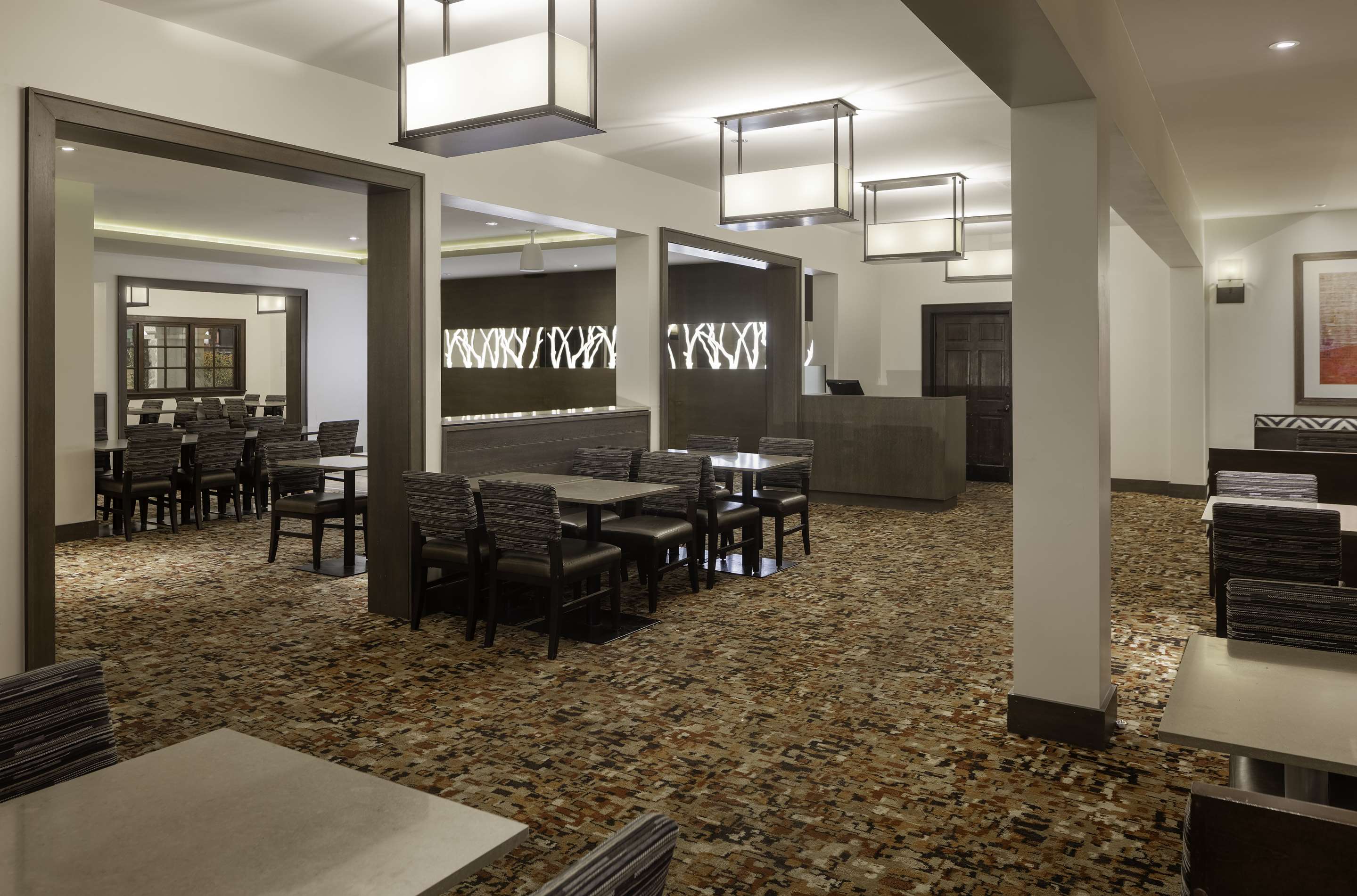 Restaurant | Embassy Suites by Hilton Palm Desert