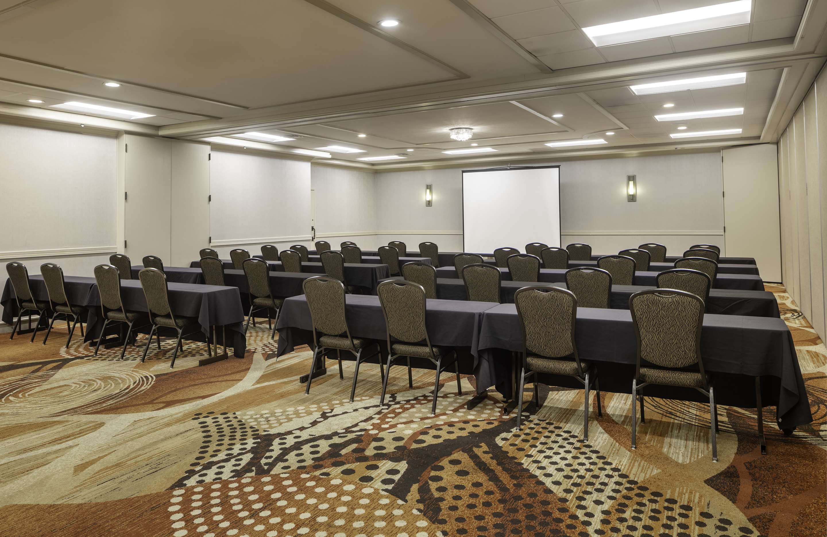 Meeting Room | Embassy Suites by Hilton Palm Desert