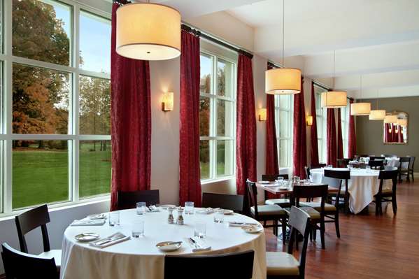 Restaurant - Hilton Hotel Pearl River