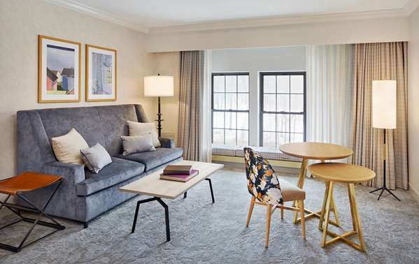  - Hilton Hotel Pearl River