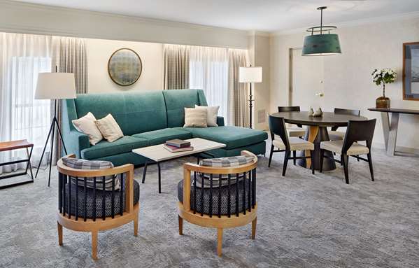  - Hilton Hotel Pearl River