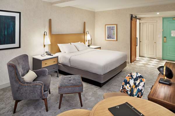  - Hilton Hotel Pearl River