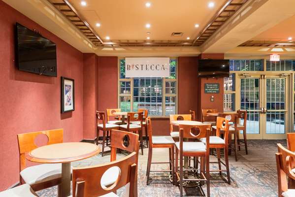 Restaurant - Embassy Suites Parsippany