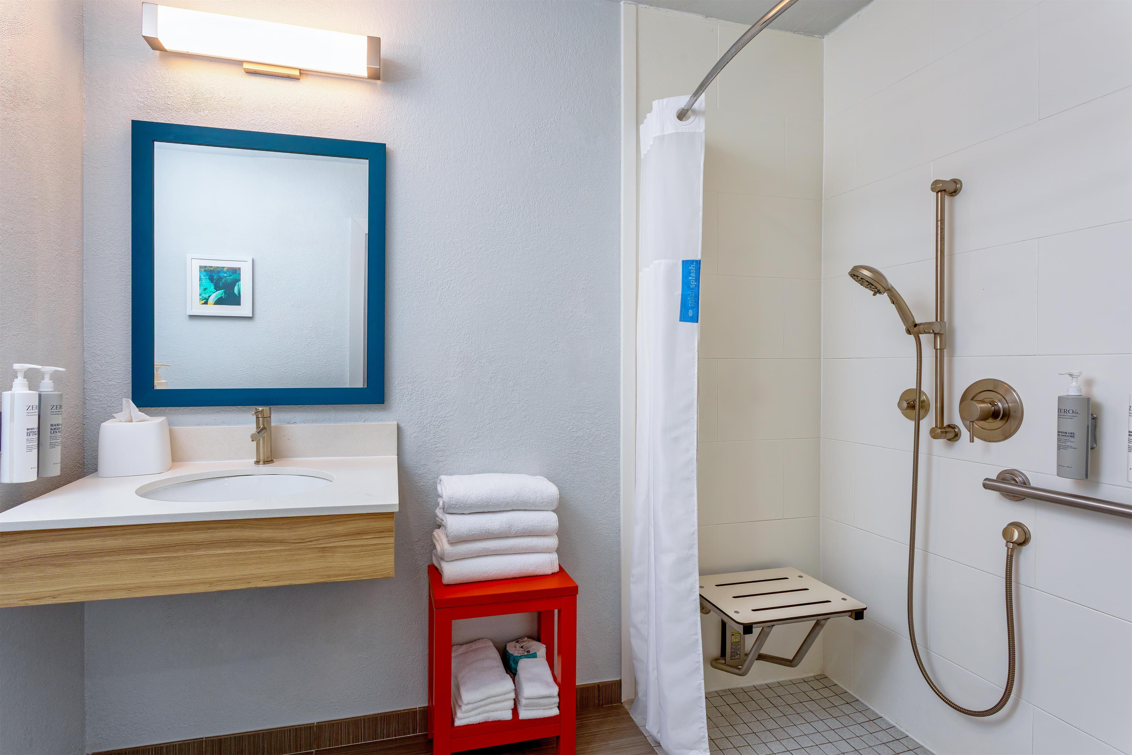 Guest room bath