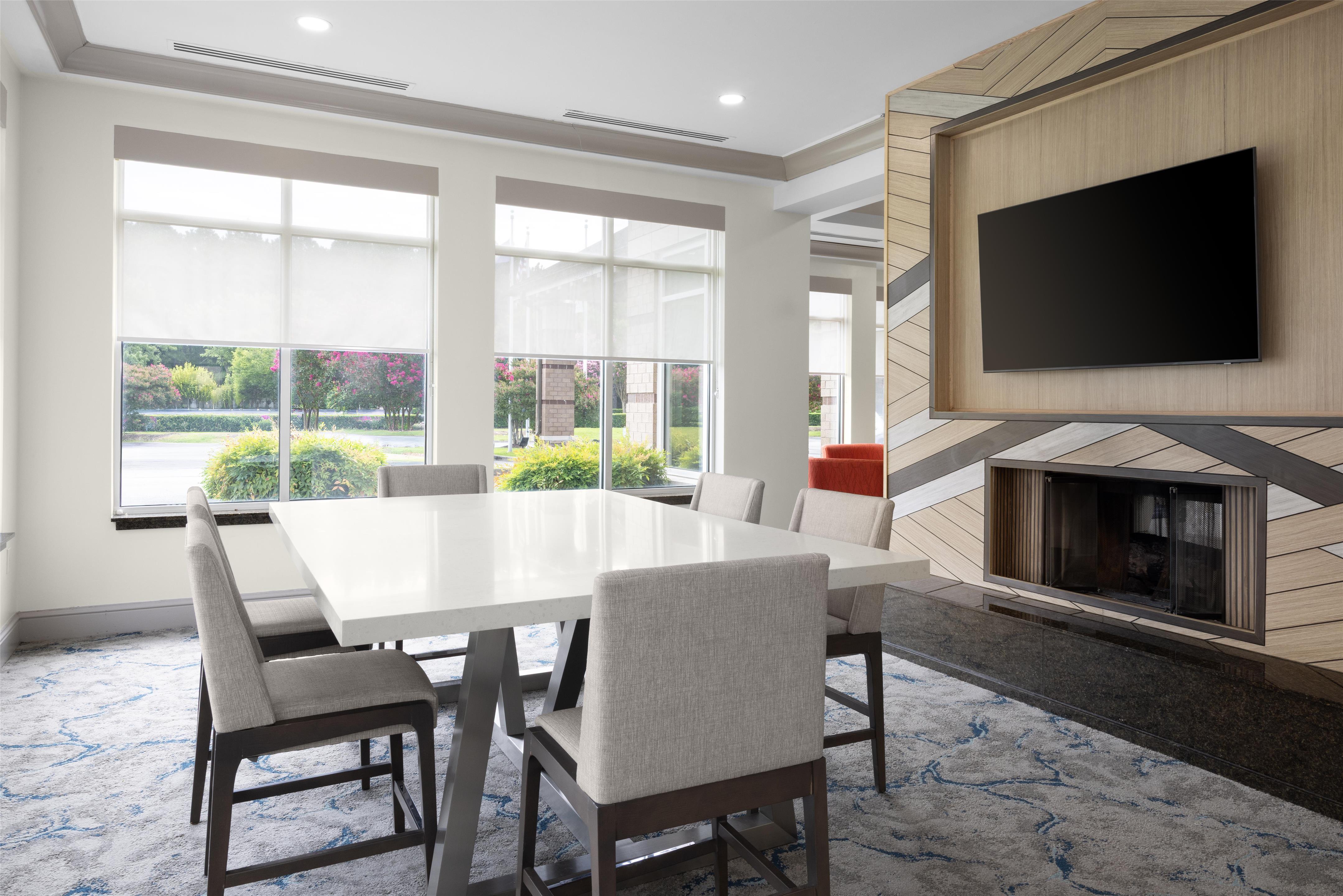 Lobby | Hilton Garden Inn Chesapeake/Suffolk