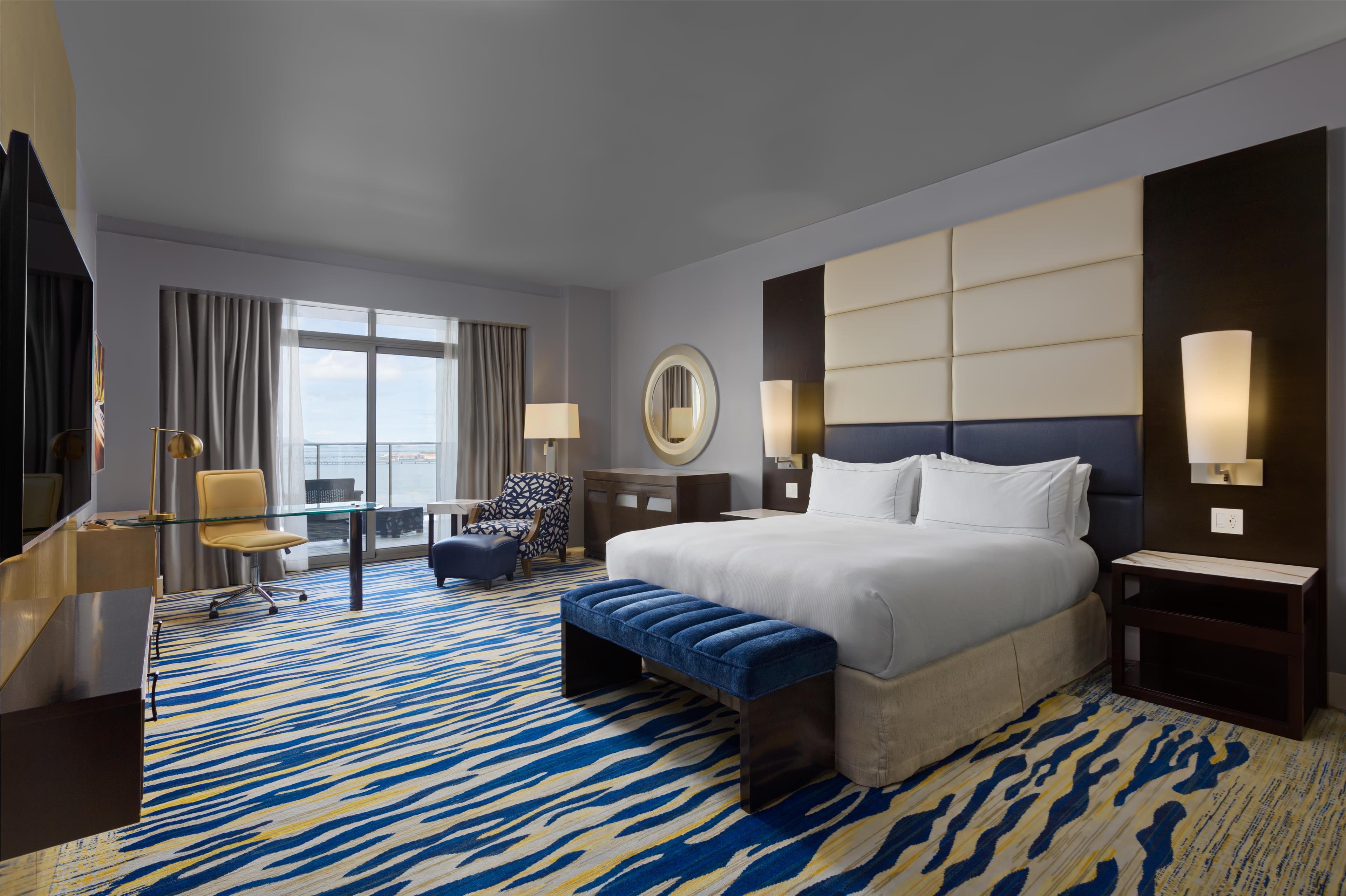 Hilton Panama Room Type - 1K BED BALCONY OCEAN VIEW
