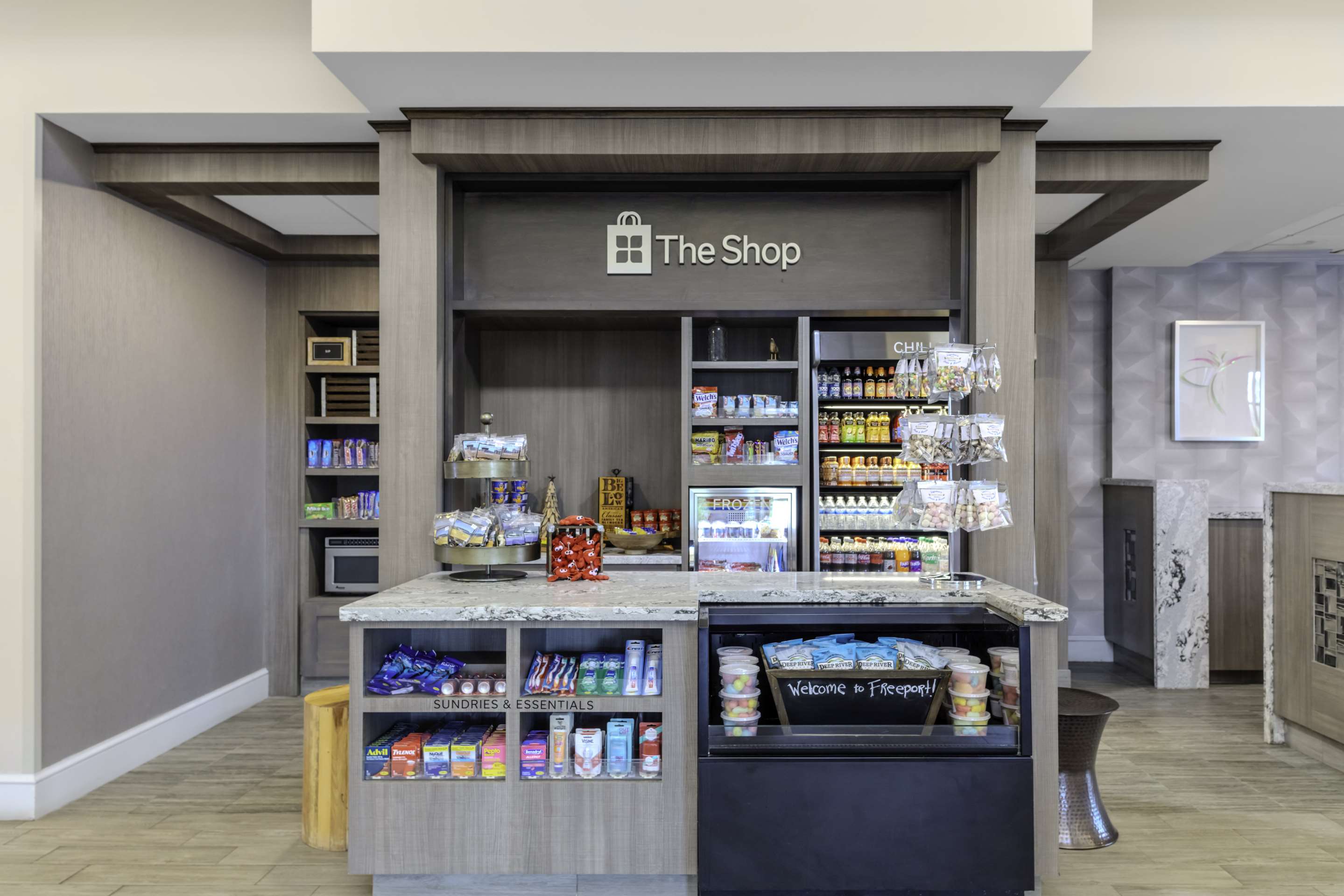 Restaurant | Hilton Garden Inn Freeport Downtown
