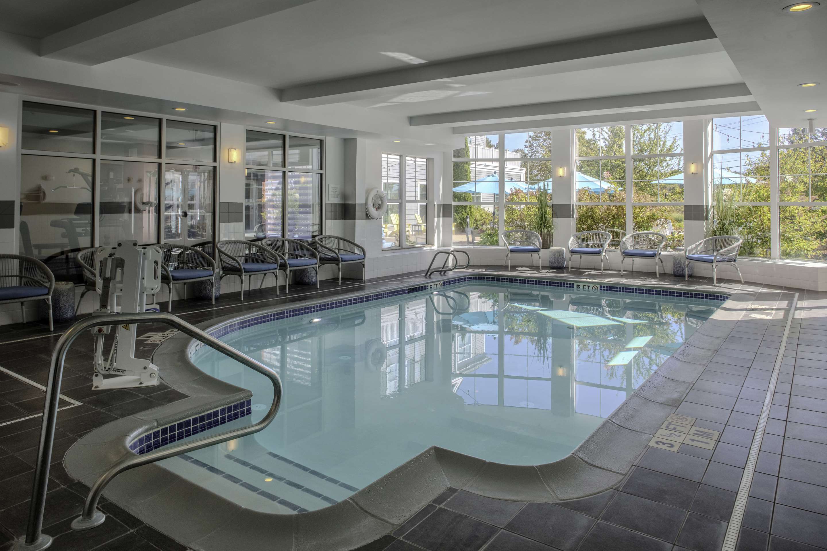 Pool | Hilton Garden Inn Freeport Downtown
