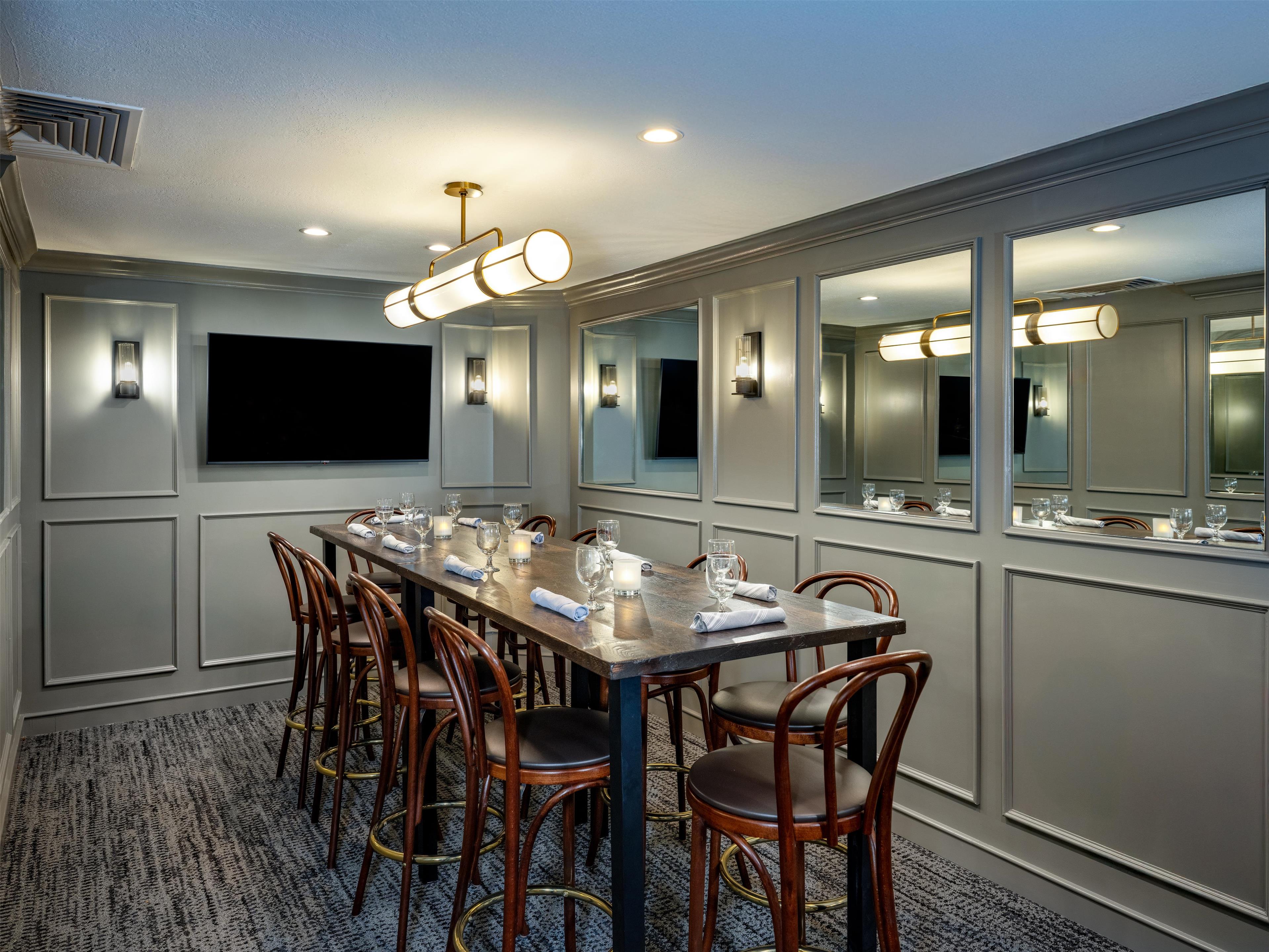 Restaurant | DoubleTree by Hilton Portland, ME