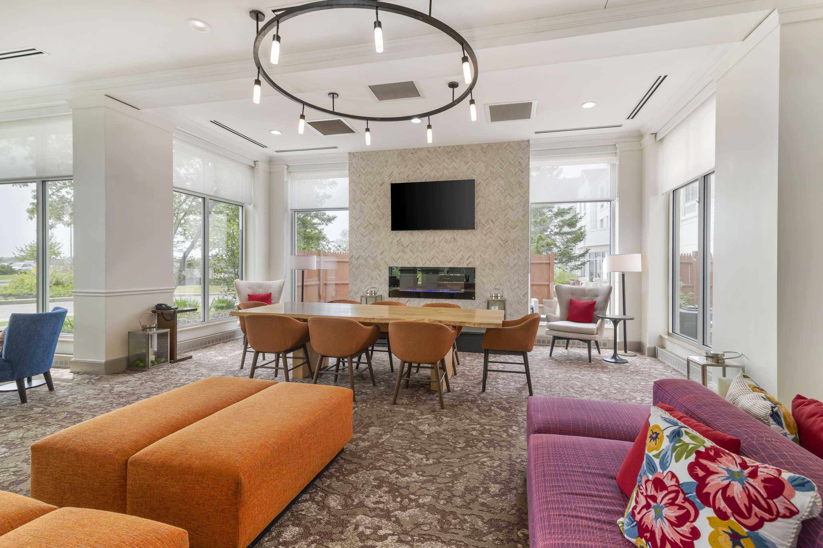 Lobby | Hilton Garden Inn Portland Airport/Jetport