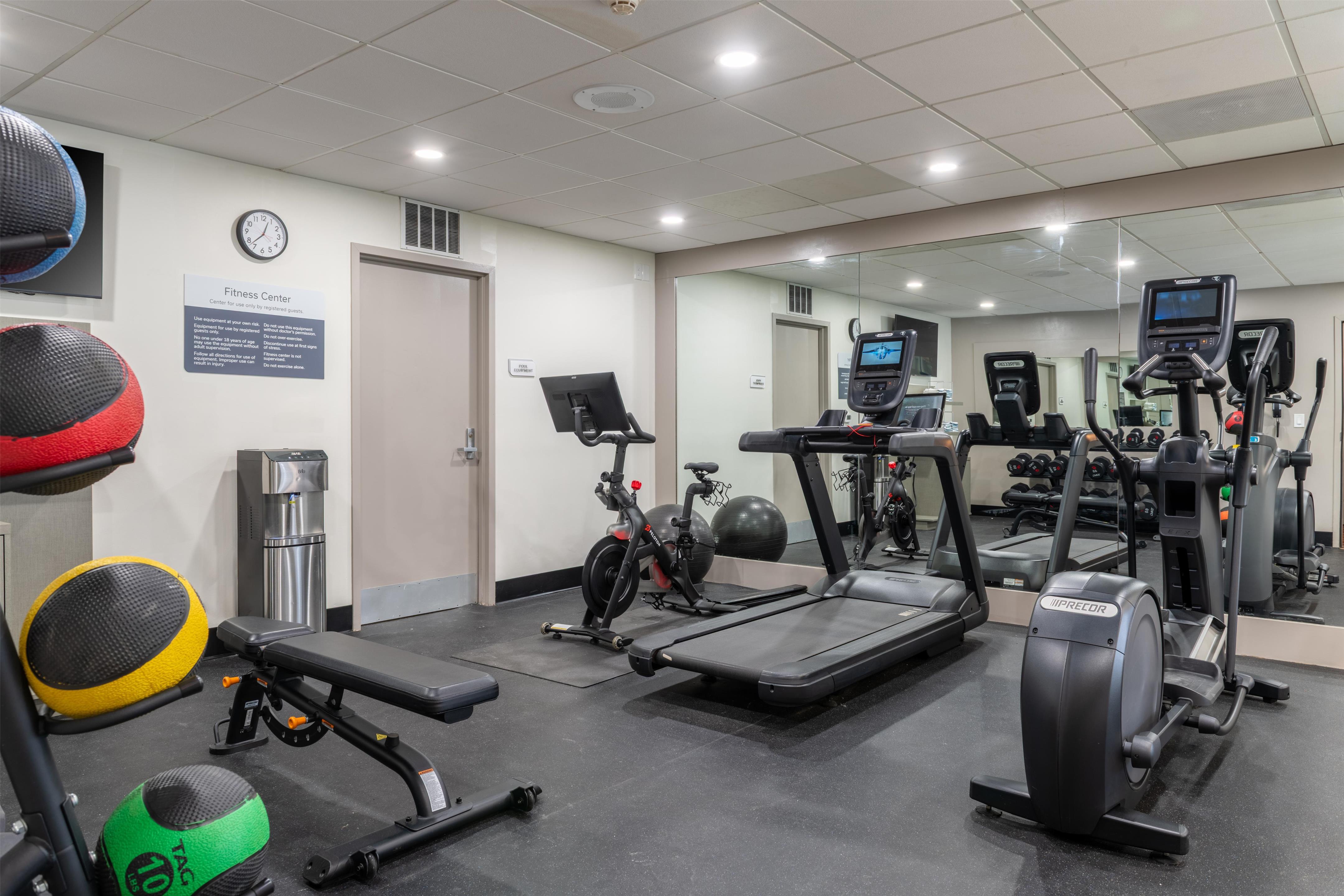Health club fitness center gym | Hilton Garden Inn Portland Airport/Jetport