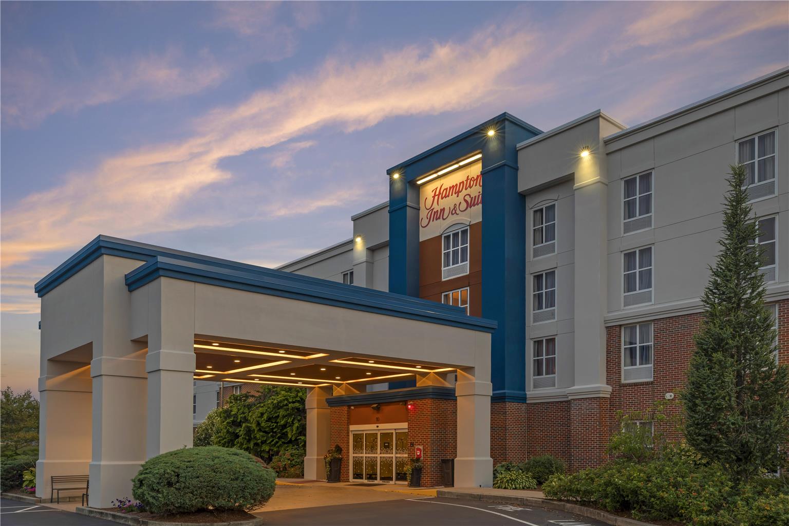 Hampton Inn & Suites Plymouth