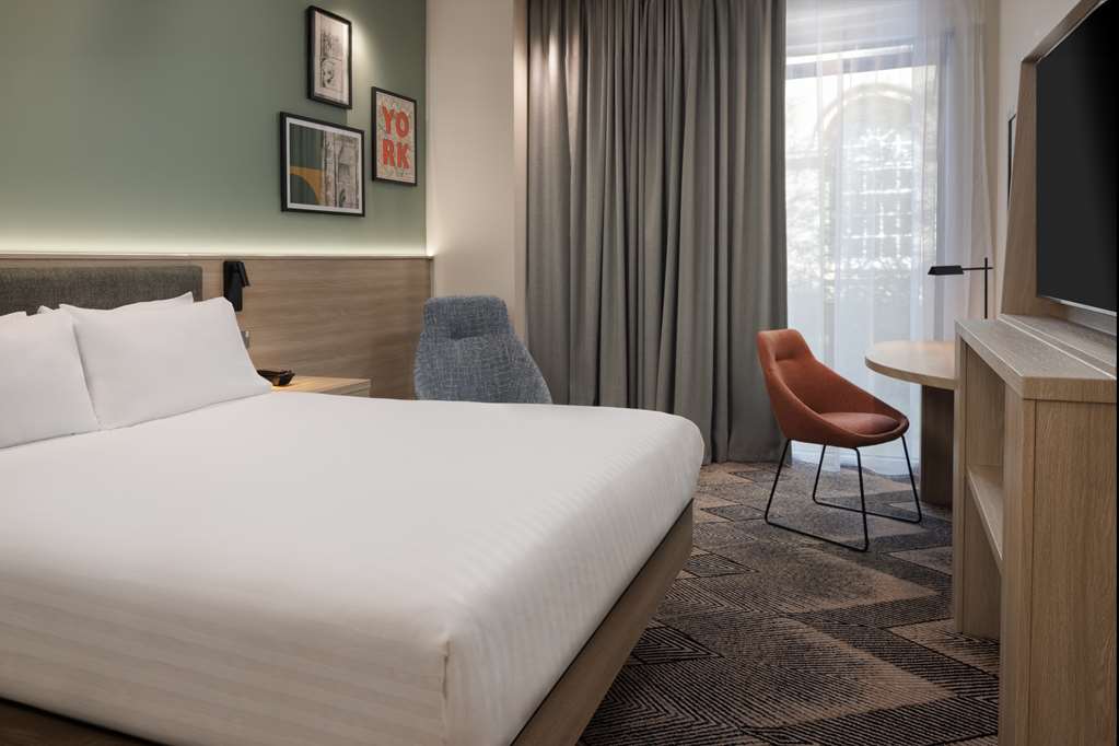 Hampton by Hilton York-guestroom-Guest Room,On-Site.jpg