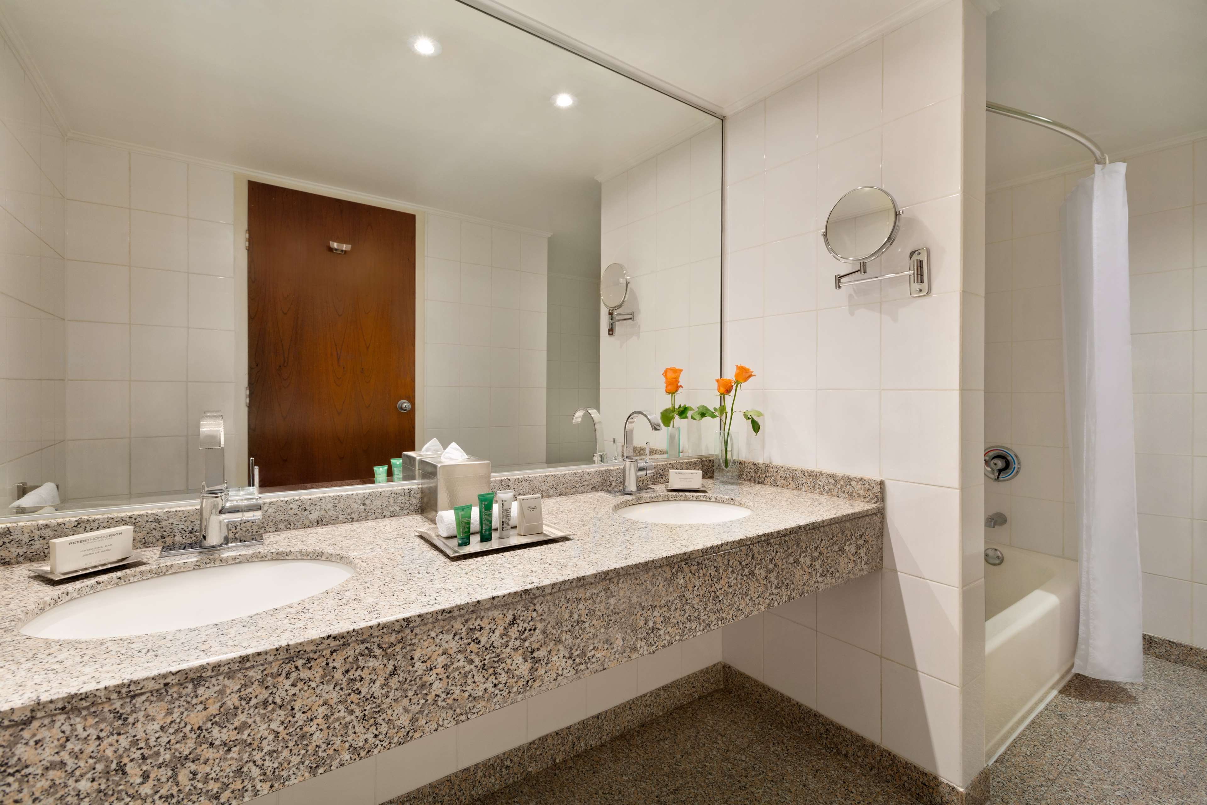 Hilton Colon Quito Room Type - 1 KING BED SUITE