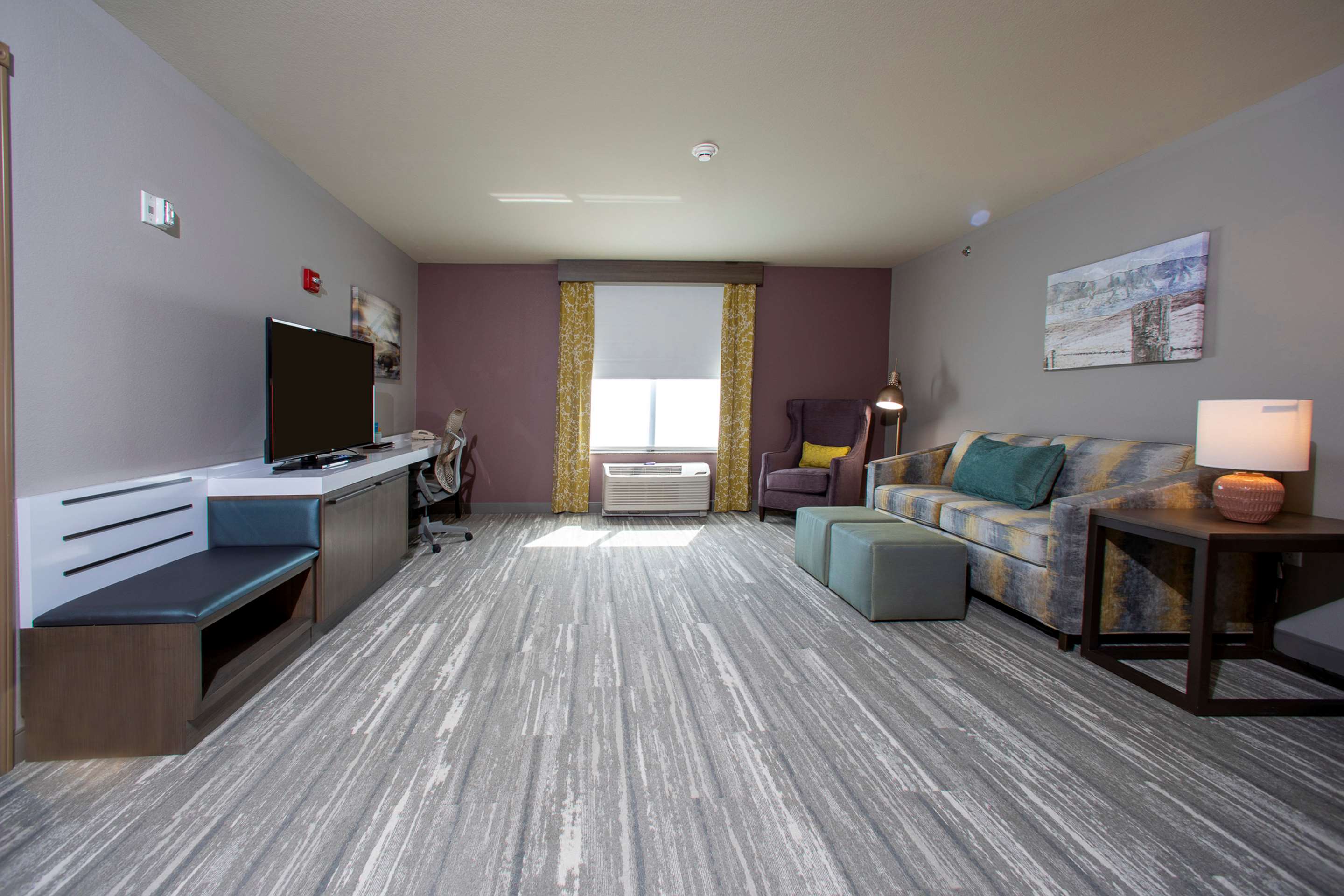 Guest room