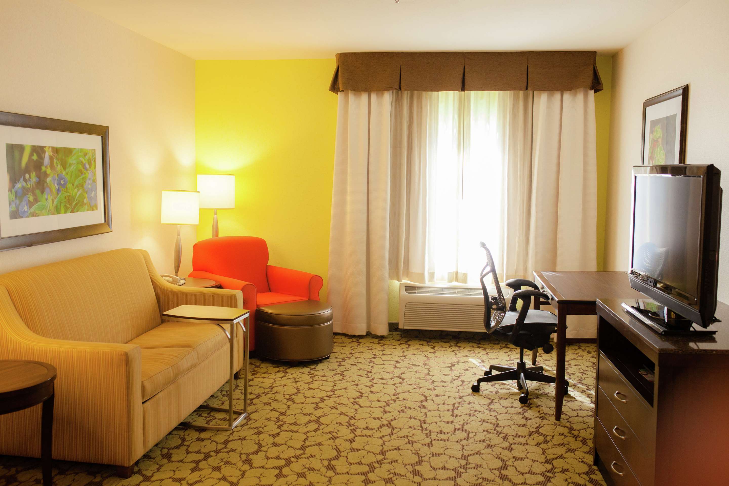 Guest room