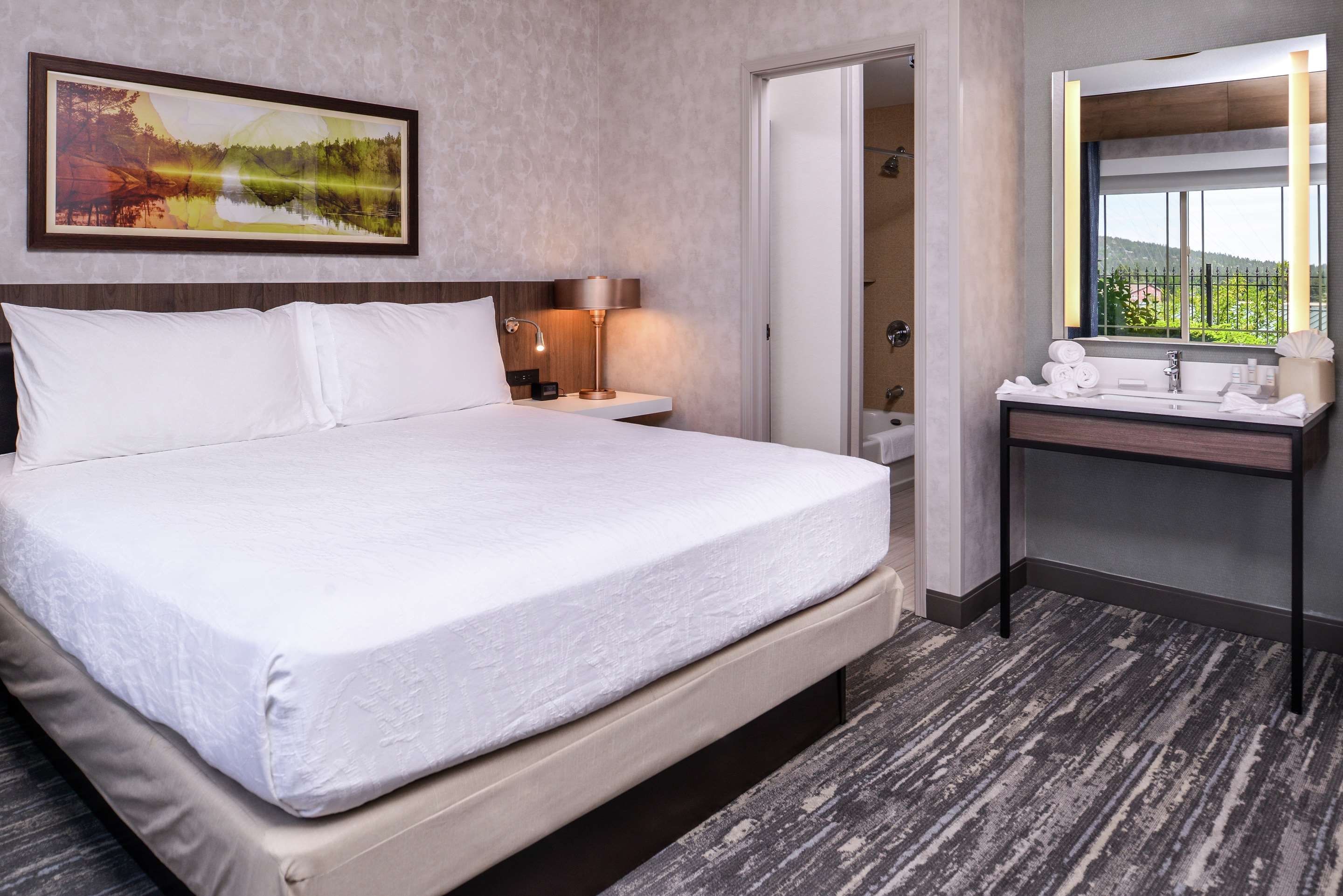 Guest room