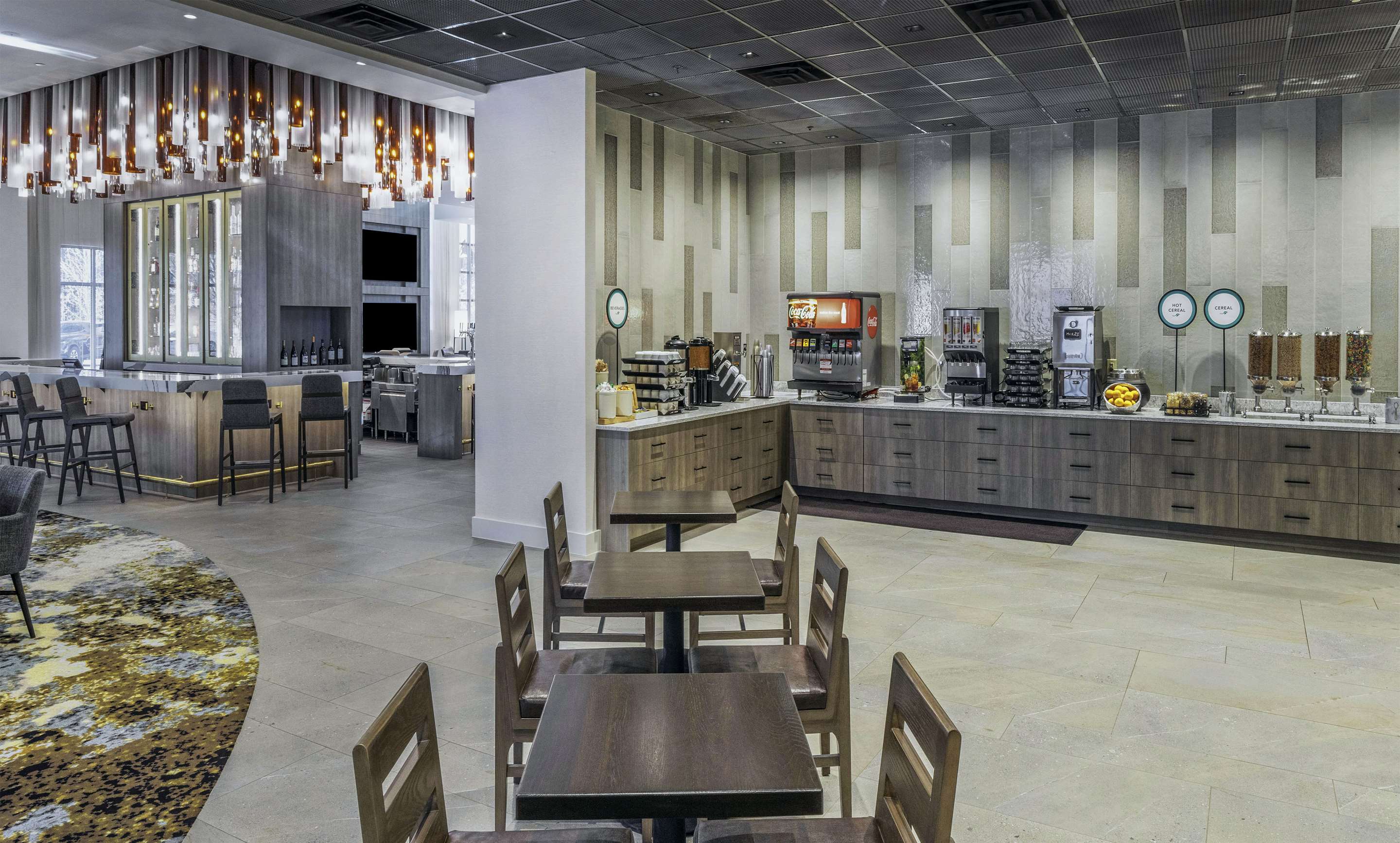 Breakfast Area | Embassy Suites by Hilton Raleigh Durham Airport Brier Creek