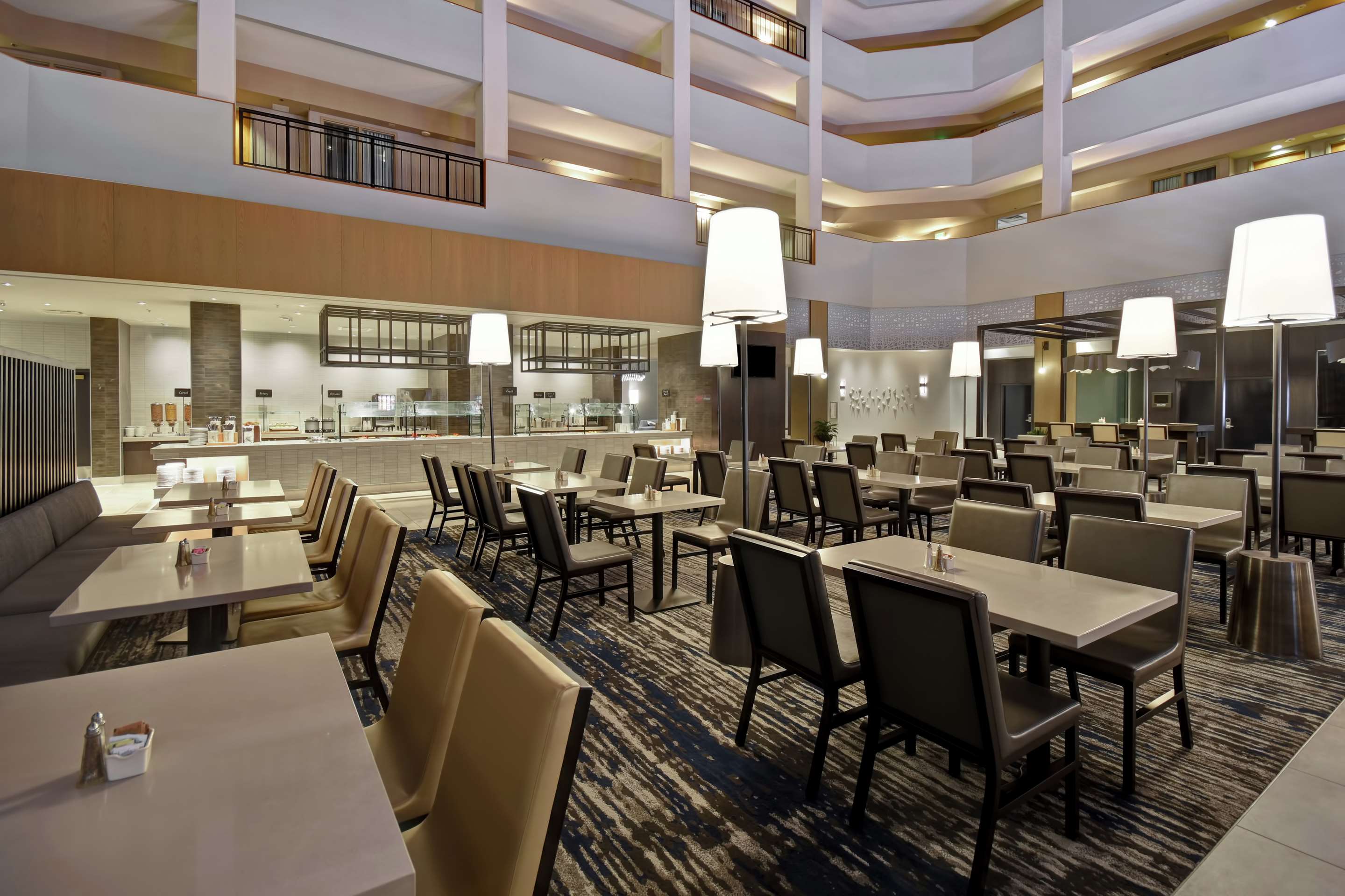 Breakfast Area | Embassy Suites by Hilton Raleigh Durham Research Triangle