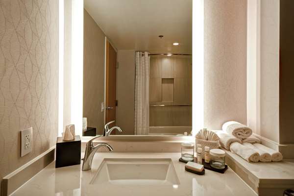  - Embassy Suites Cary - I-40, Exit 287