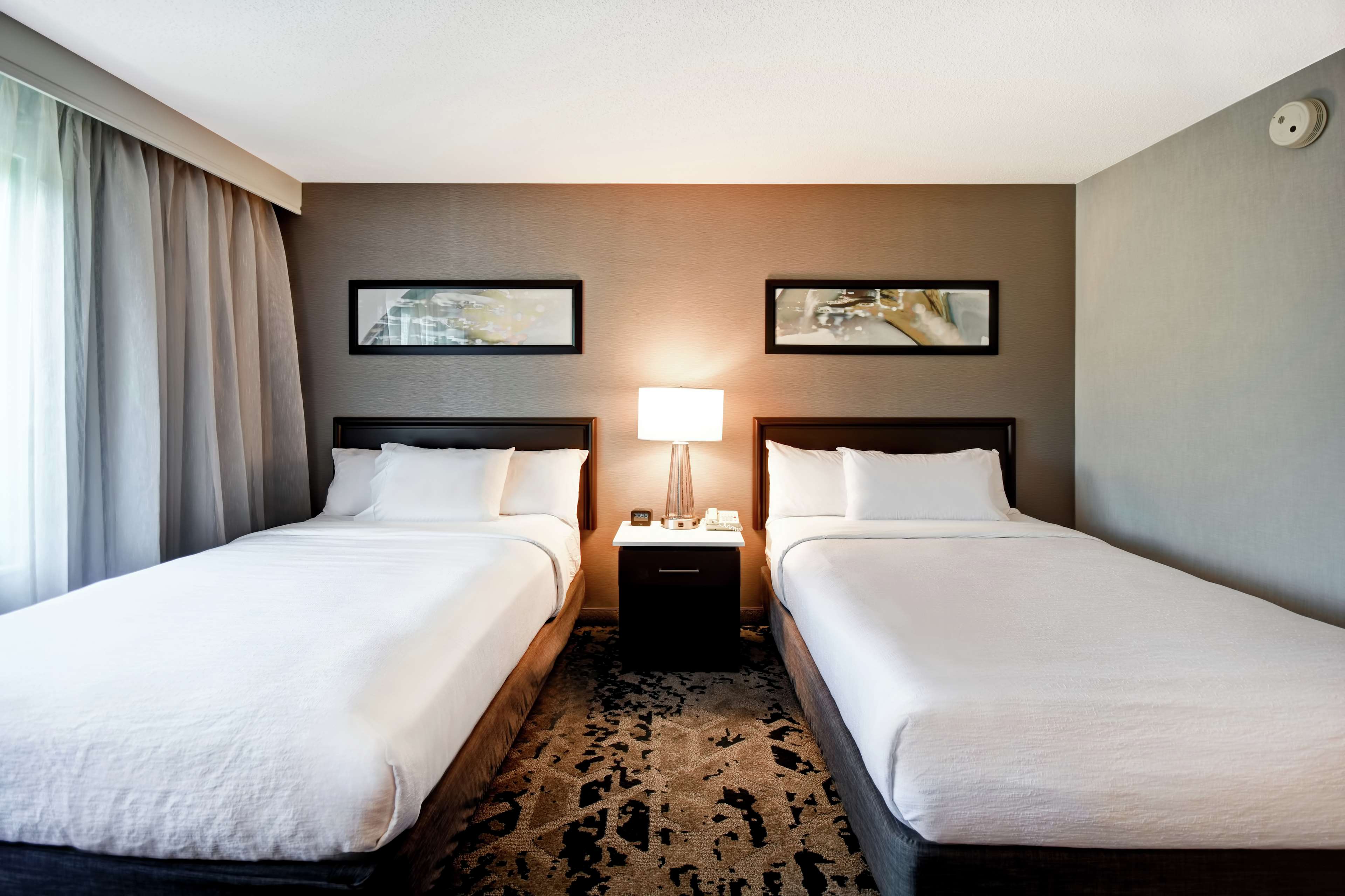 Embassy Suites Raleigh - Durham/Research Triangle Room Type - 2 DBLS STE HEAR ACC NOSMOK