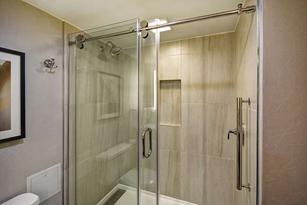  - Embassy Suites Cary - I-40, Exit 287