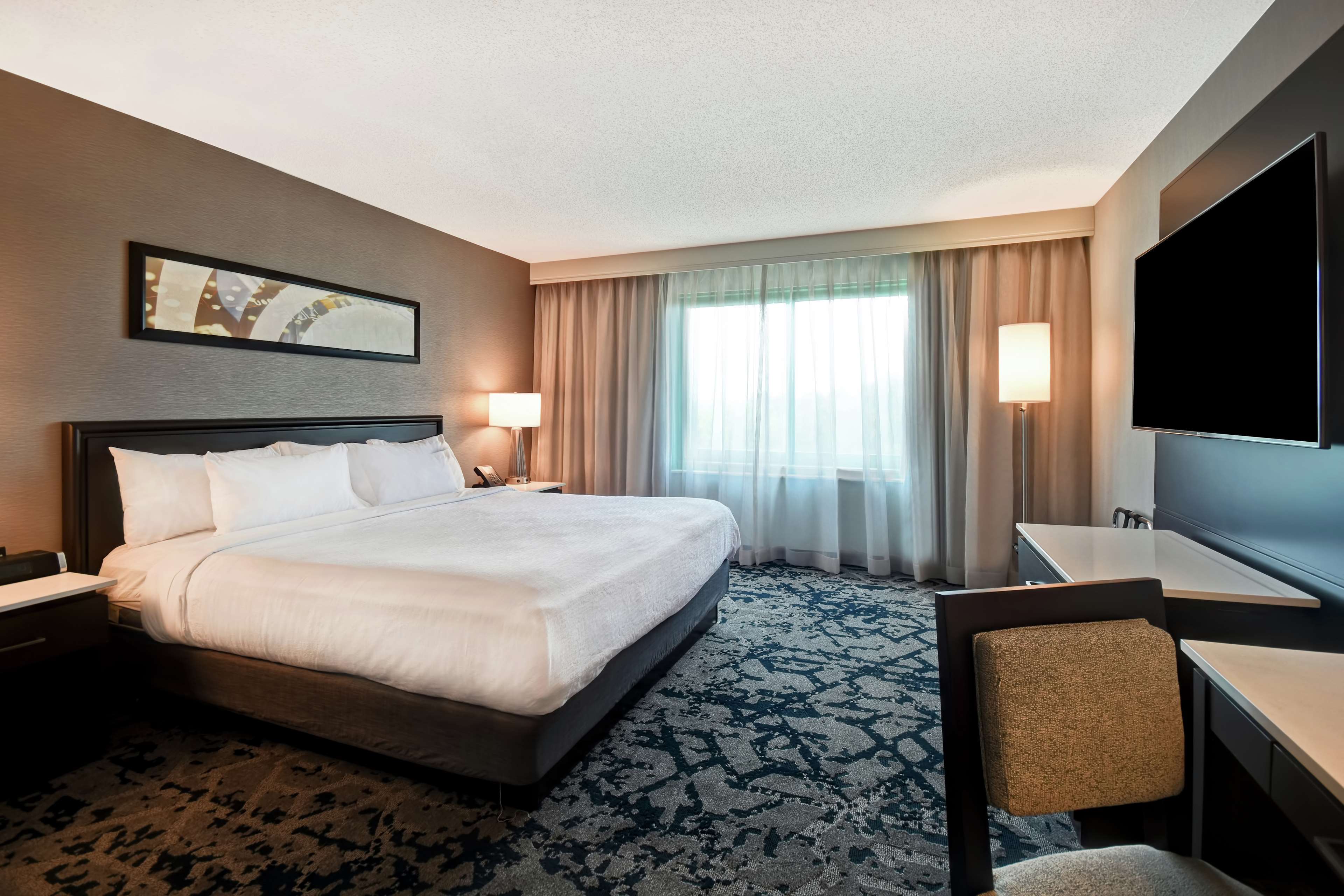 Embassy Suites Raleigh - Durham/Research Triangle Room Type - 1 KING BED FITNESS SUITE