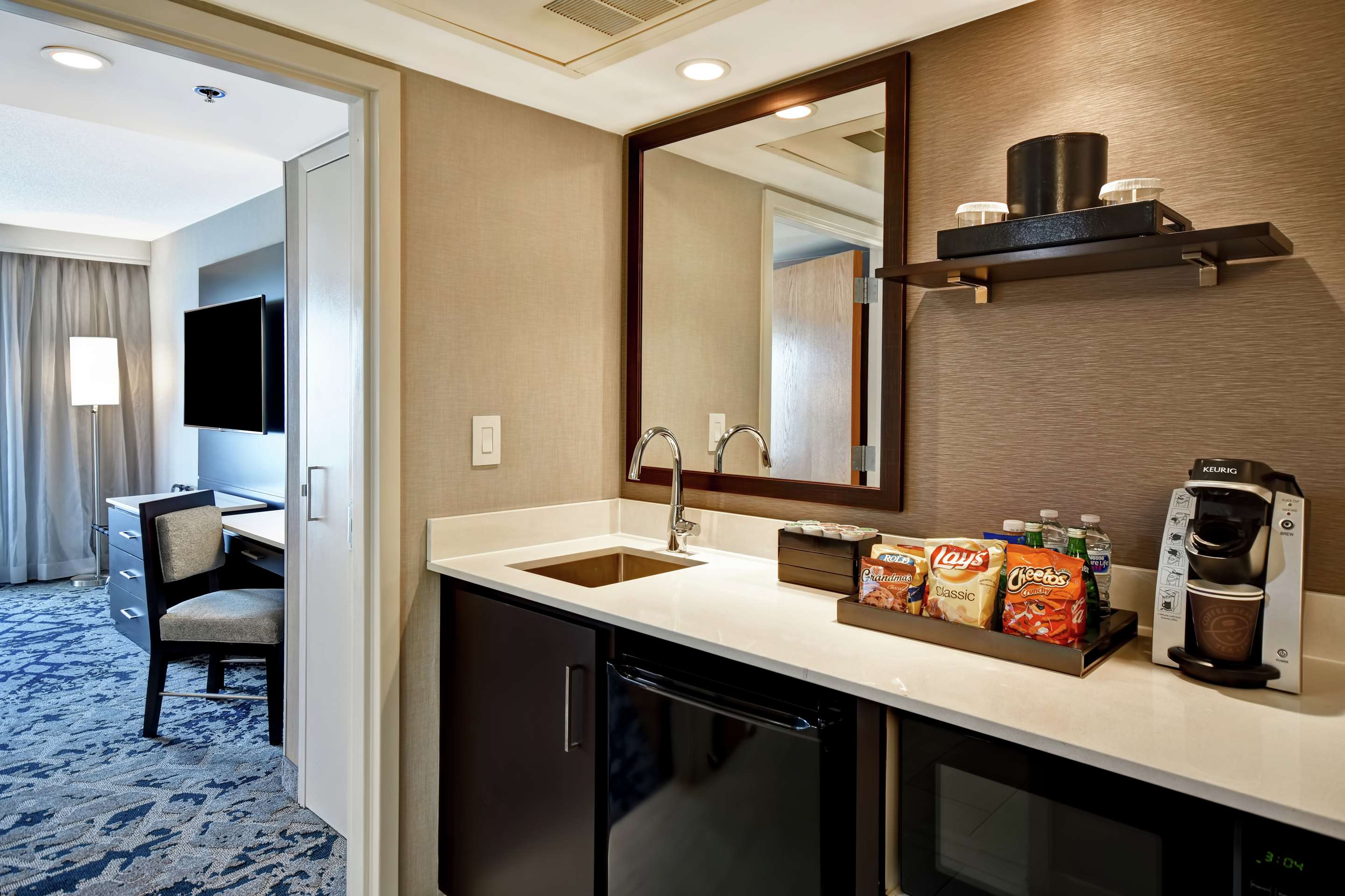 Guest room