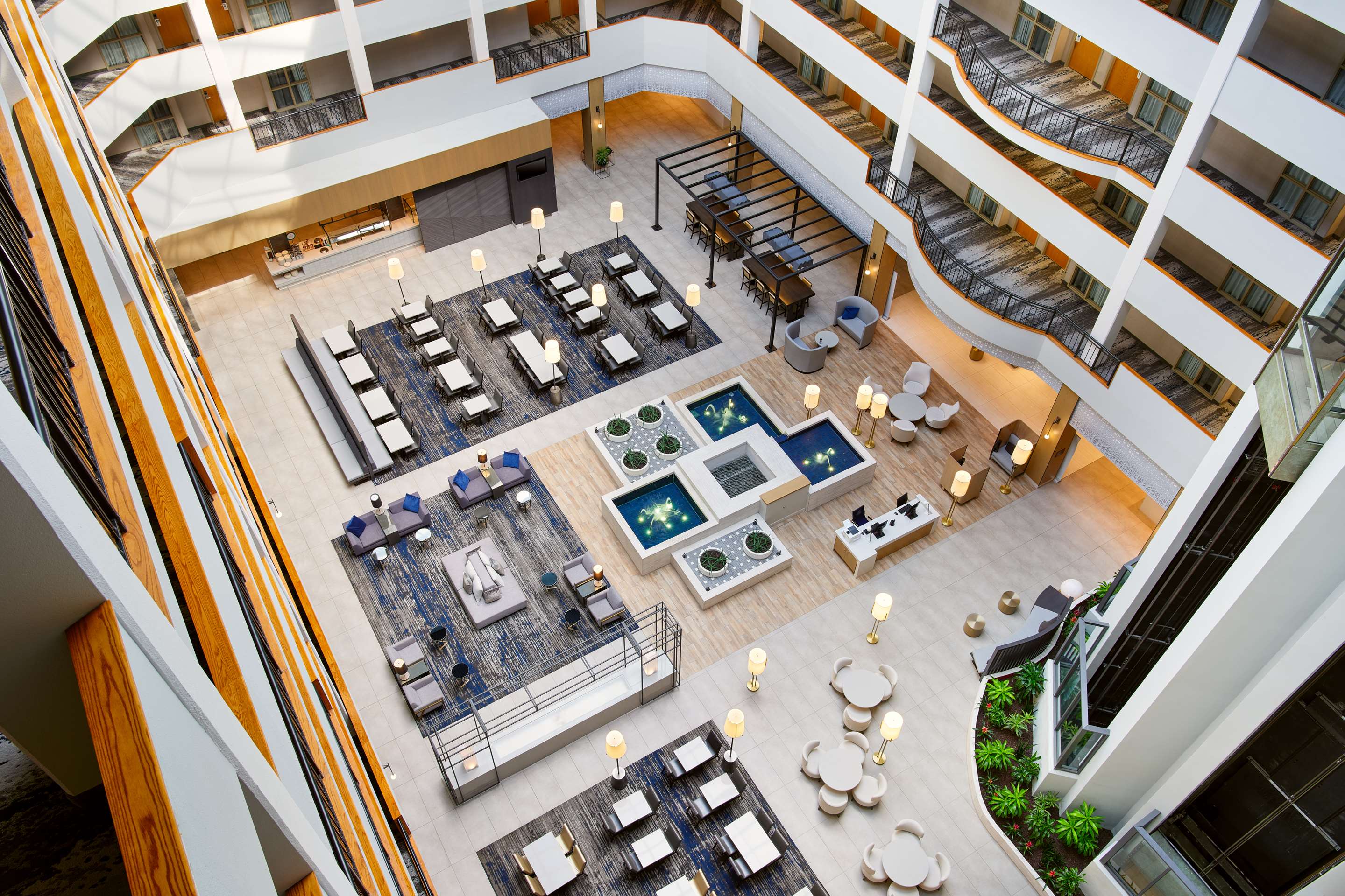 Lobby | Embassy Suites by Hilton Raleigh Durham Research Triangle