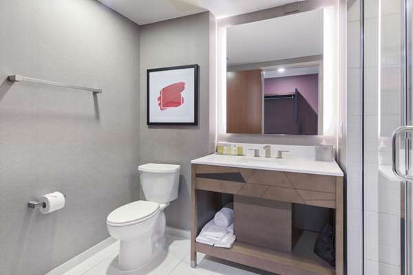  - DoubleTree by Hilton Cary - I-40, Exit 293