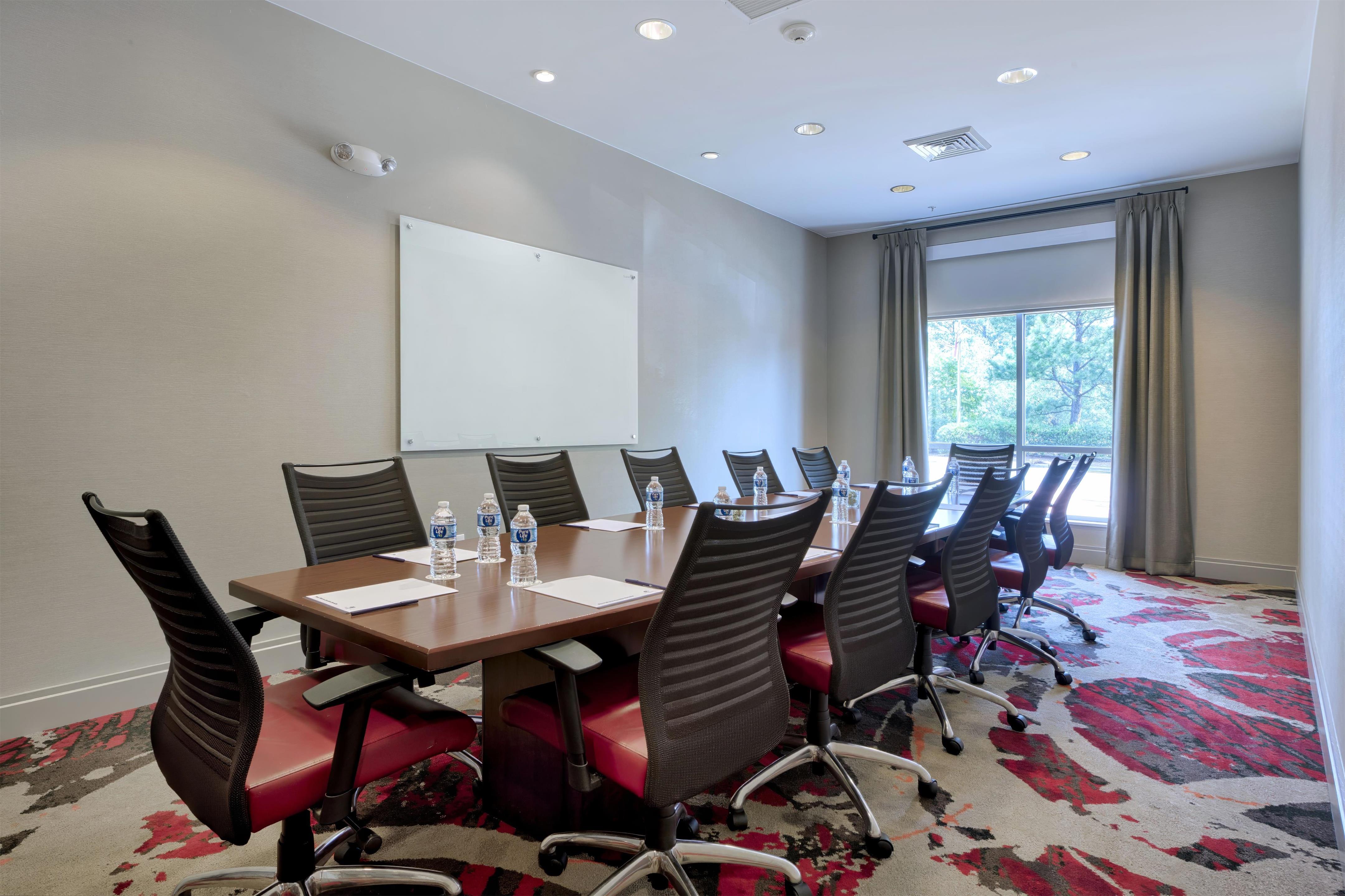Meeting Room | DoubleTree by Hilton Raleigh - Cary