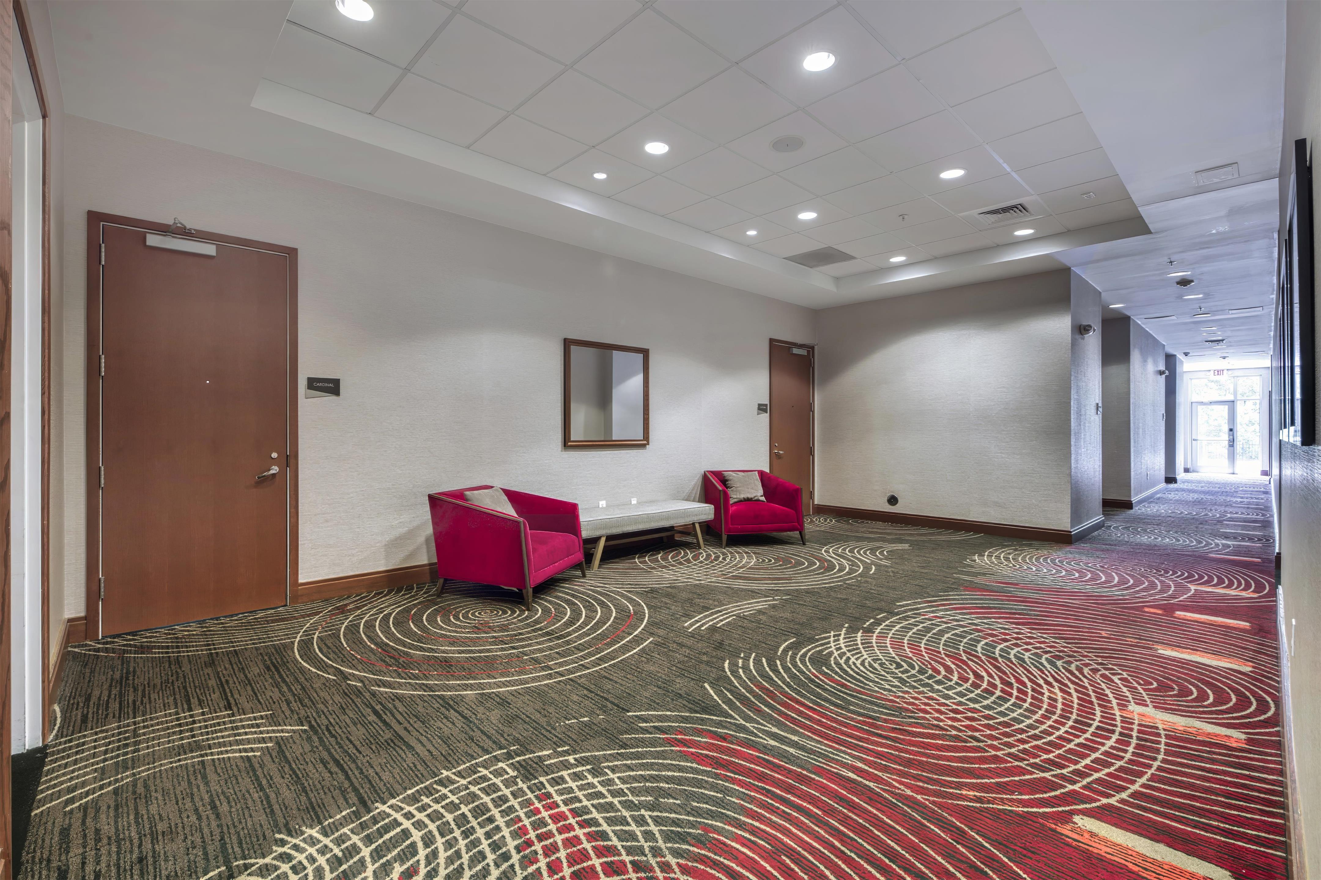 Meeting Room | DoubleTree by Hilton Raleigh - Cary